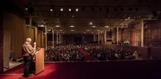 Jane Goodall en Chile: «Los jóvenes son la clave para salvar el planeta»