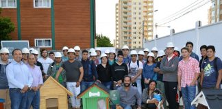 #LAARAUCANIA Estudiantes del CFT Santo Tomás construyeron casitas para perros de organización animalista