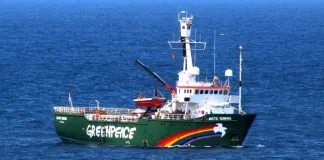 #MiradaNacional Buque de Greenpeace arribará a Chile en pro de los mares australes