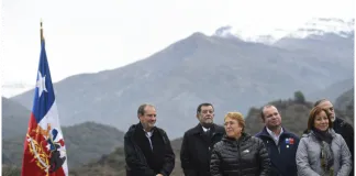 #SANTIAGO Bachelet visita una de las estaciones sismológicas que monitorean la Falla de San Ramón