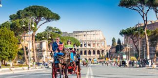 #ITALIA Los tradicionales carruajes de Roma podrían desaparecer en un corto plazo
