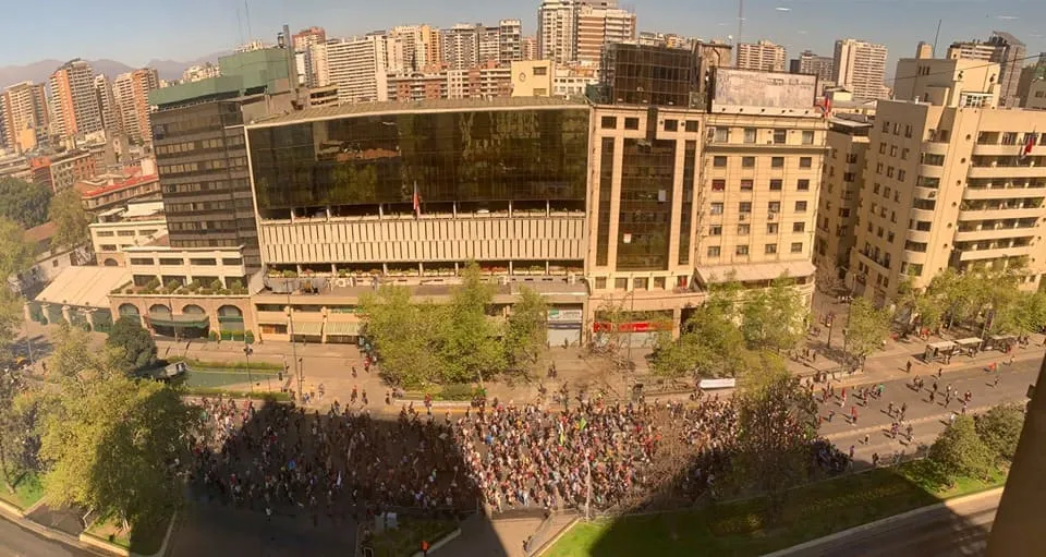 #SANTIAGO Alrededor de 5000 personas se dieron cita en la tercera marcha por el clima y el medio ambiente