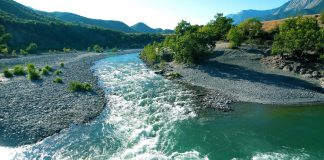 #MUNDO Documental aborda la lucha por defender el último río virgen de Europa