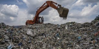 Organizaciones de todo el mundo exigen que Estados Unidos deje de exportar sus residuos plásticos a América Latina