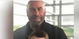 John Travolta adoptó al perrito que buscaba hogar en los Oscar 2022