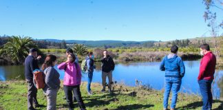 Académicos e investigadores UOH presentaron proyecto que busca contribuir a la investigación de la Laguna Petrel
