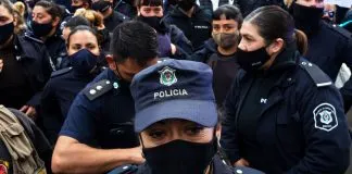 Capacitan a policías bonaerenses en prevención de maltratos contra animales