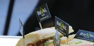 En menos de una hora se agotaron los 500 sándwiches veganos que se regalaron por el Día Mundial sin Carne