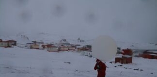 Fenómeno nunca antes registrado: reportan inédita lluvia en isla Rey Jorge durante el invierno austral, a causa de un río atmosférico