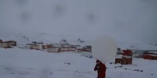 Fenómeno nunca antes registrado: reportan inédita lluvia en isla Rey Jorge durante el invierno austral, a causa de un río atmosférico