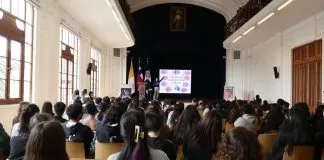 En la PUCV: conocida astrónoma resaltó el papel de la mujer en la ciencia