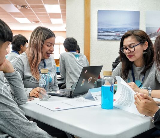 Histórica postulación de estudiantes para conocer más de la Antártica Chilena